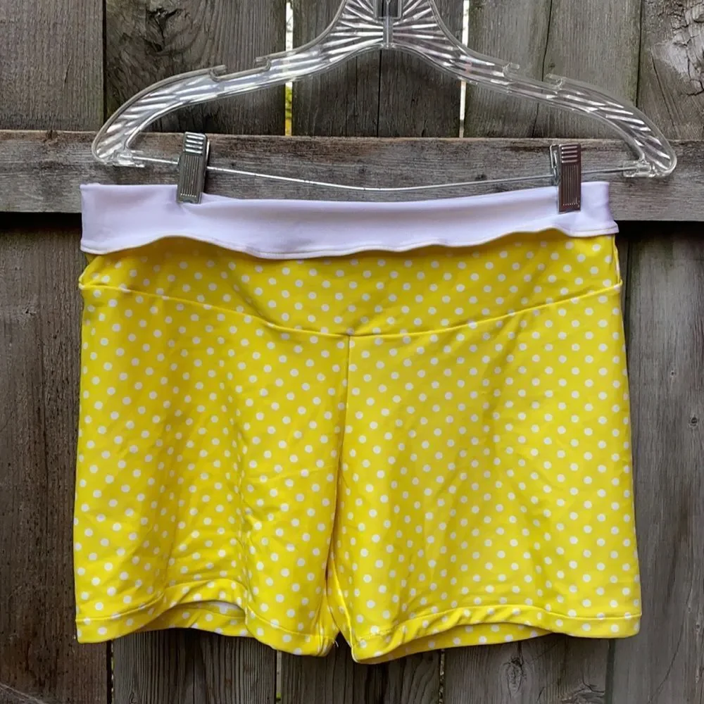 Yellow polka dot win shorts sz. M